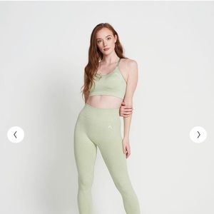 Oneractive by Krissy Cela pistachio leggings